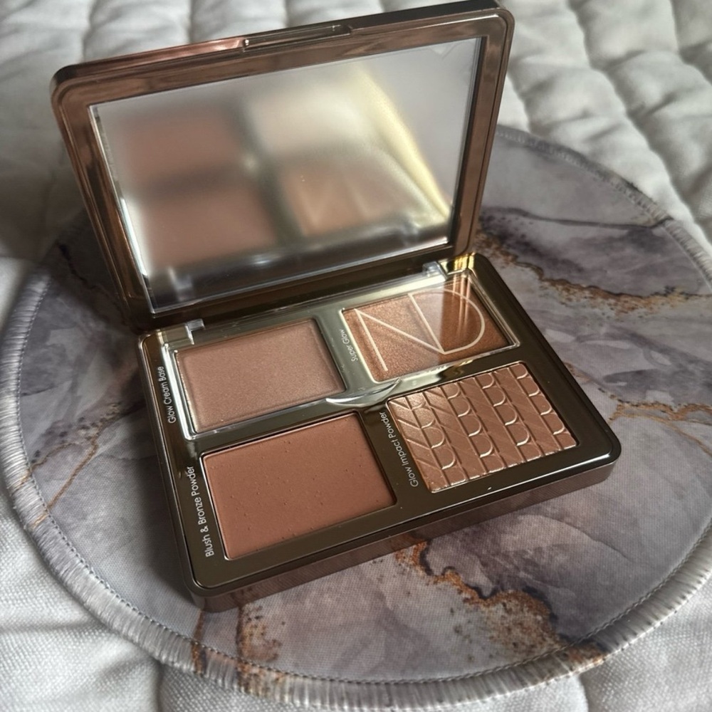 Natasha Denona Blush & Bronze Palette - Soft Peach and Warm Bronze